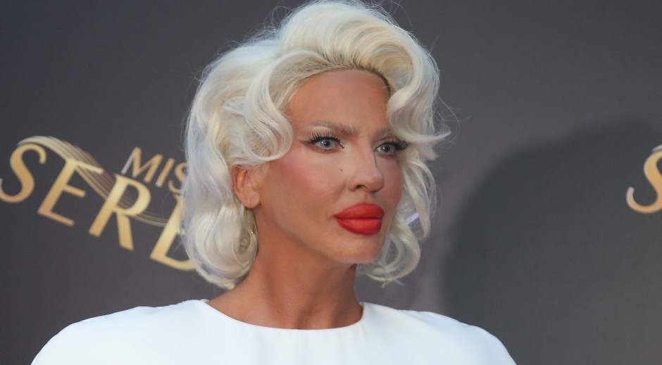 PROCURILA FOTKA JELENE KARLEUŠE KOJA KIDA DUŠU! Ne krije da je sa njima bila najsrećnija