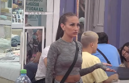 "GASILA MI JE TV DOK GLEDAM ELITU" Stefani otkrila nove mračne detalje iz veze sa Matorom: "Zabranjivala mi je da idem u wc..."