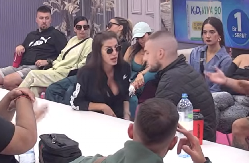 "NUDILA SI SVOJ SNIMAK ZA 500 EVRA" Mima i Gruja prodavali njene eksplicitne fotke, a razlog je bizaran