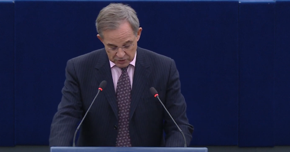 FRANCUSKI EVROPOSLANIK STAO U ODBRANU SRBIJE! Pred punom salom rekao istinu: "Ovo više nije izveštaj – ovo je optužnica!"