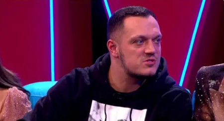 PRED KAMERAMA IMALI ODNOSE BEZ POKRIVAČA! Nacija zgrožena: "Njemu i Gastozu je to normalno!" (VIDEO)