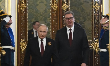 ŠTA JE VUČIĆ DOBIO OD PUTINA Pokloni predsednika Rusije sve govore - evo koliko poštuje Srbiju i Vučića: Sat, puška, knjiga, vino