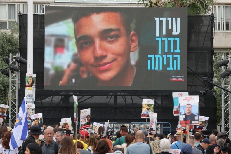 ON JE PREŽIVEO 584 DANA PAKLA Oslobođeni vojnik Aleksander prešao je granicu