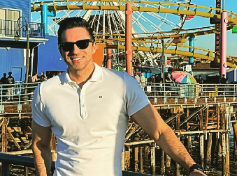 VODITELJ "ZVEZDA GRANDA" OPTUŽEN ZA NASILJE, PA POBEGAO IZ SRBIJE Za njim je raspisana poternica, progovorio o povratku!