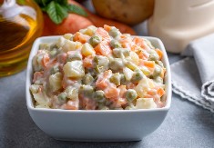 RUSKA SALATA Kraljica svake slavske trpeze, a sprema se za 20 minuta, nema joj ravne