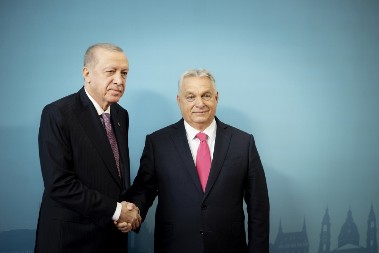 ORBAN IZNENADIO ERDOGANA Ovakav pozdrav niko nije očekivao, kamera SVE snimila! (VIDEO)