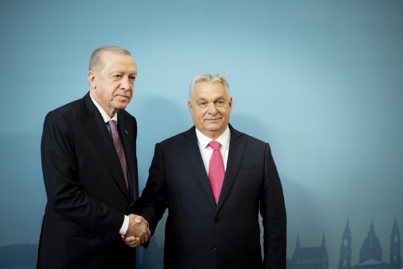 ORBAN IZNENADIO ERDOGANA Ovakav pozdrav niko nije očekivao, kamera SVE snimila! (VIDEO)