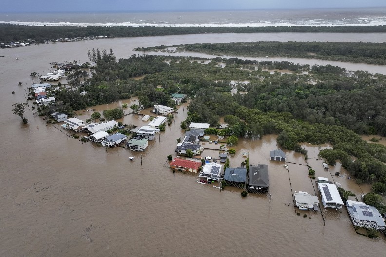 OVAKVE POPLAVE SE NISU DOGODILE 100 GODINA U OVOJ DRŽAVI! Ima poginulih i nestalih, više od 500 ljudi spaseno (FOTO)
