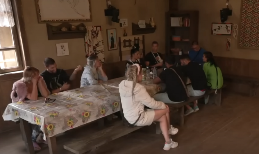 HAOS NA FARMI 8! Svi zanemeli kada su čuli ko je novi gazda velelepnog imanja u Šimanovcima