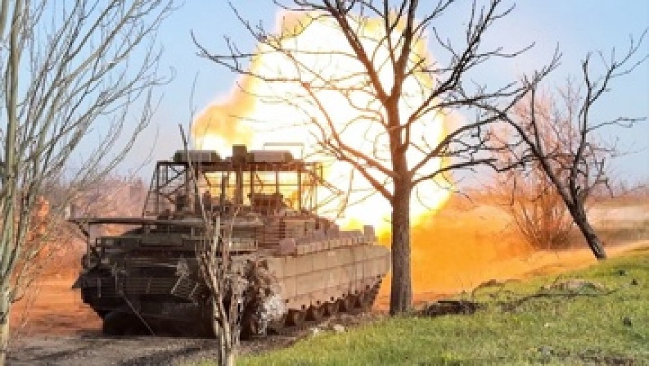 KRVAVE BORBE U KRASNOARMEJSKU Ruski tenkisti koriste šifru "krastavci" - evo šta to znači (VIDEO)