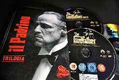 LJUBITELJI FILMA "KUM" IZNENAĐENI Otkivena simbolika pomorandži  - pojavljuju se u sva tri nastavka i imaju skriveno značenje