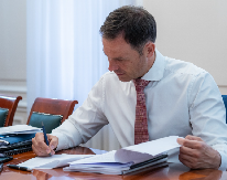 MOŽEMO POMOĆI Mali - Srbija zainteresovana za koncesiju dva aerodroma u Crnoj Gori