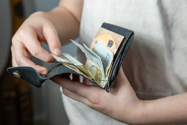 DNEVNI HOROSKOP ZA ČETVRTAK, 2. JANUAR  Ovan mora da bude oprezan sa troškovima, Rak je mnogo ljubomoran, a šta čeka ostale?