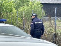 MLADIĆ NA GOLIJI UPUCAN IZ PUŠKE U PREDELU SRCA Sumnja se da je reč o pokušaju samoubistva