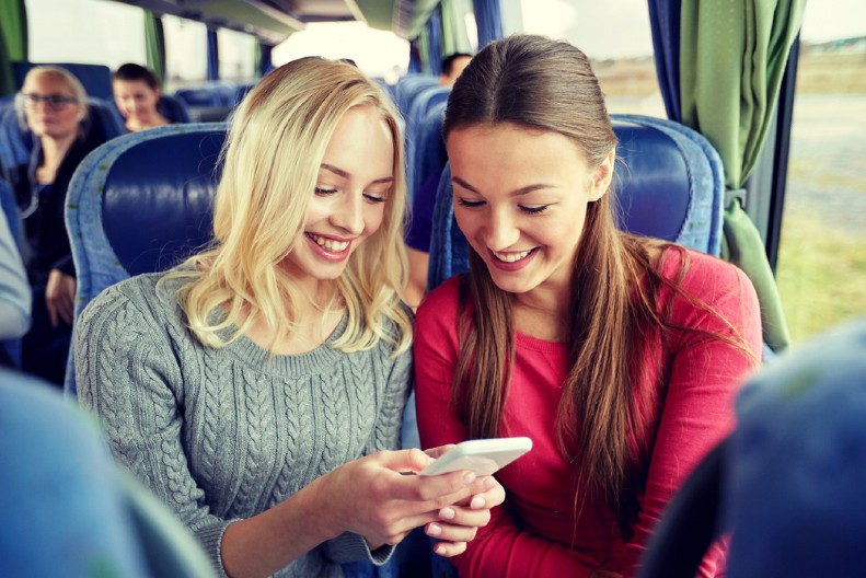 MAJKO MILA, PA OVO JE GORE OD ŠPANSKE SERIJE Bojana putovala za Valjevo, kad je shvatila ko je devojka koja sedi pored nje, doživela šok života!