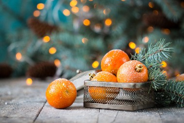 VERUJE SE DA POMORANDŽA TREBA DA BUDE OBAVEZAN DEO BOŽIĆNE DEKORACIJE Evo zbog čega se stavljaju u čarape