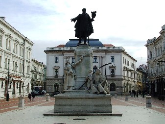 Grad u koji Srbi rado idu u šoping ima super cene – cela porodica se počastila za 18 evra