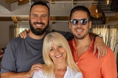 NEVEROVATNA DEKORACIJA U DOMU ROKVIĆA Ovako izgleda njihov dom za Božić, sve blješti (VIDEO)