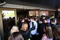 BLOKADA PRAVNOG FAKULTETA U BEOGRADU PRED POTPUNIM SLOMOM! Ogromna većina studenata želi ispitni rok!