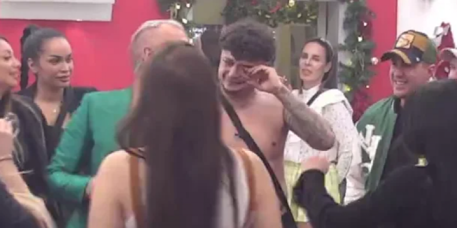 SPECIJALNO IZNENAĐENJE U ELITI ZBOG ROĐENJA TERZINE ĆERKE Veliki Šef oduševio učesnike, ovako se slavi u Beloj kući! (VIDEO)