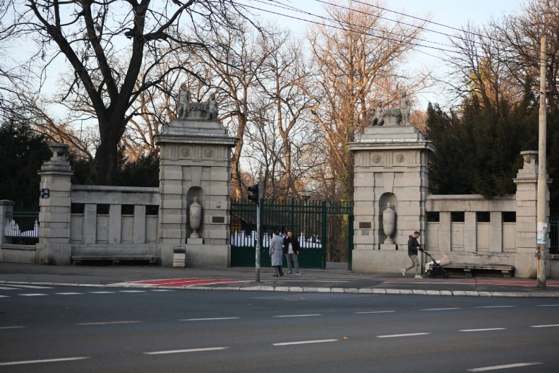 LJUDSKI FETUS ČUVAR PRONAŠAO U SPECIJALNOJ KUTIJI Detalji morbidnog slučaja kod Botaničke bašte