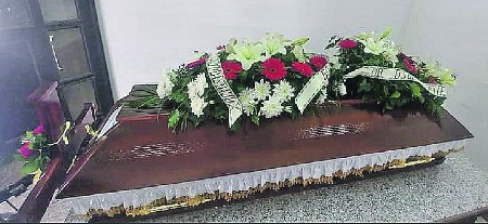 PROGLASILI STARICU MRTVOM Ona oživela pred pogrebnicima