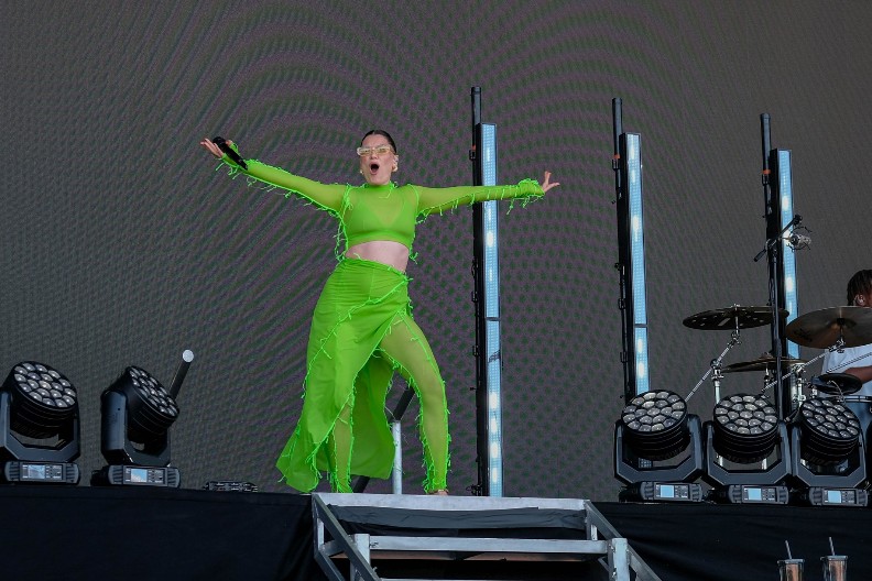 "IMAM  RAK" Pevačica (38) rasplakala objavom: "Samo jedno mi je uteha"