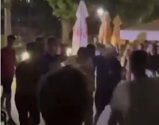 JEZIVO! Blokaderi sa FDU slave fašistički napad! (VIDEO)