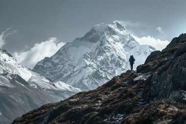 PLANINAR PAO SA 900 METARA VISOKOG VRHA Danima nisu mogli da dođu do njegovog tela