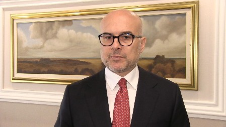 GLUPAVO, TRAGIČNO, KOMIČNO, POTPUNO LUPETANJE Vučević o Marinikim izmišljotinama: Peta lična greška- znači, na klupu!