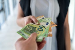 Biće gladni, ali dinar iz džepa neće potrošiti: Ovo je najekstremniji znaka po pitanju štednje, škrtice su do bola, pare su im sve na svetu