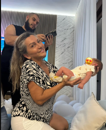 JEDVA JE DOČEKALA DA POSTANE BAKA! Biljana Dragojević ponosno drži unuka Rajana, pohvalila se preslatkom fotkom