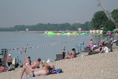 KUPANJE VAN SEZONE? Rizična zabava bez nadzora stvara problem u najavi: Oglasili se stručnjaci