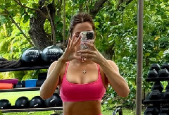 ODREKLA SE SAMO JEDNE NAMIRNICE I SADA IZGLEDA KAO AVION!  Za 2 nedelje je uspela da skine 5 kg, a glad nije ni osetila