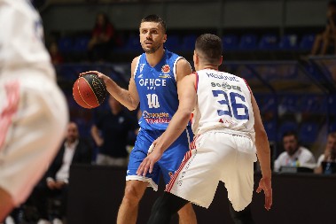 ZVEZDIN DEBAKL U SUBOTICI Crveno-beli nisu ličili na sebe: Subotičani furiozno do finala Superilge Srbije