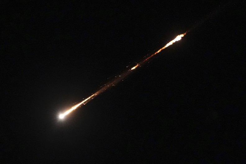 NOĆ UŽASA U IZRAELU! Haifa pogođena, 33 ranjenih u napadu Irana