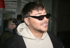 ''ZVALI SU GA KIĆO, IMAO JE POCEPAN RANAC'' Komšije Milana Stankovića se prisetili njegovog detinjstva, a evo šta kažu o njegovoj mami