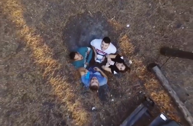 "MAZILI SMO SE U KREVETU, A ONA MI JE REKLA DA SE RAZVODIMO" Važe za idealan par, a pevač otkrio detalje drame u braku sa poznatom koleginicom