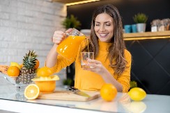 REŠITE SE STRESA Opustite se uz ovaj prirodan napitak, pravi se za tili čas, a pravo je letnje osveženje
