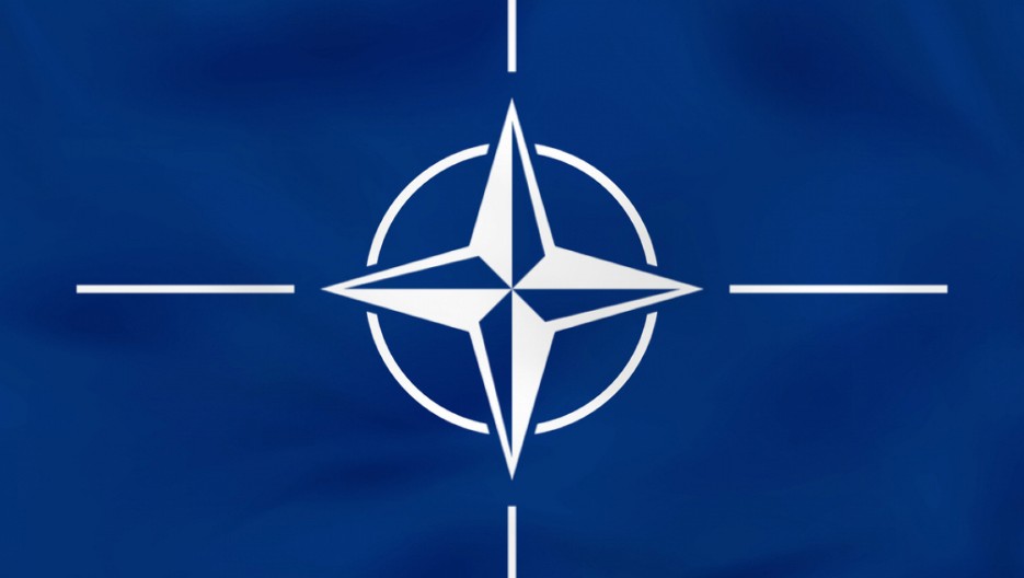 LAVROV TRVDI DA NATO SPROVODI PAKLENI PLAN: Upro je prstom u sve ove teritorije!