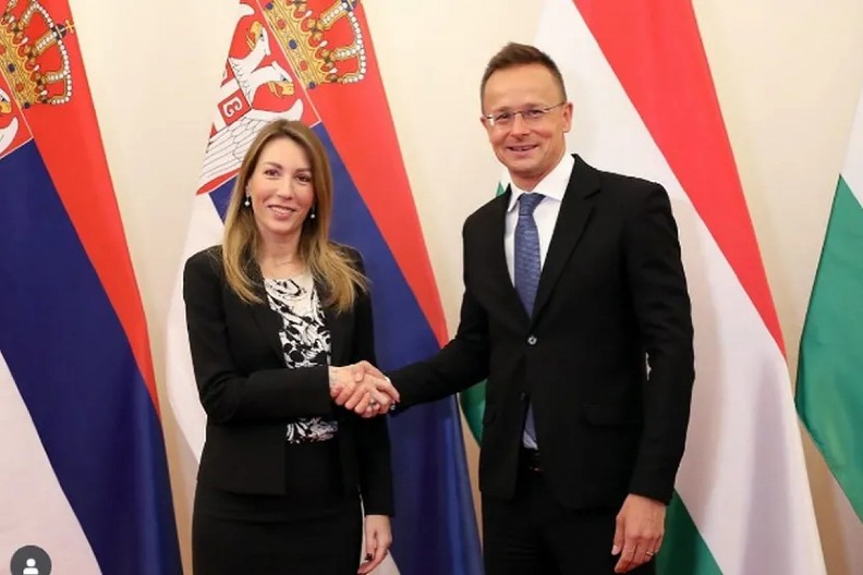 MAĐARSKA ČVRSTO UZ SRBIJU Podržala zahtev Srbije za produženje licence NIS-u, Đedović zahvalila Sijartu