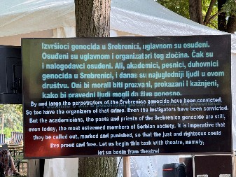 ISPRAVKA - Poruke na festivalu "Krokodil" nisu bile da su svi Srbi genocidni, niti da svi treba da budu kažnjeni