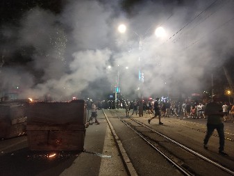 UHAPŠENA JOŠ DVOJICA BLOKADERA! Dogovarali nasilnu promenu vlasti, napade i blokade: Nastavak akcije MUP, BIA i VJT