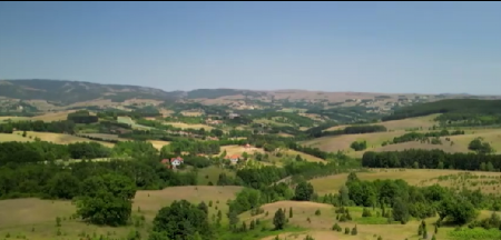 U OVOM SELU VIKENDICE SAMO NIČU! Cena jednog ara premašuje i hiljadu evra (FOTO)
