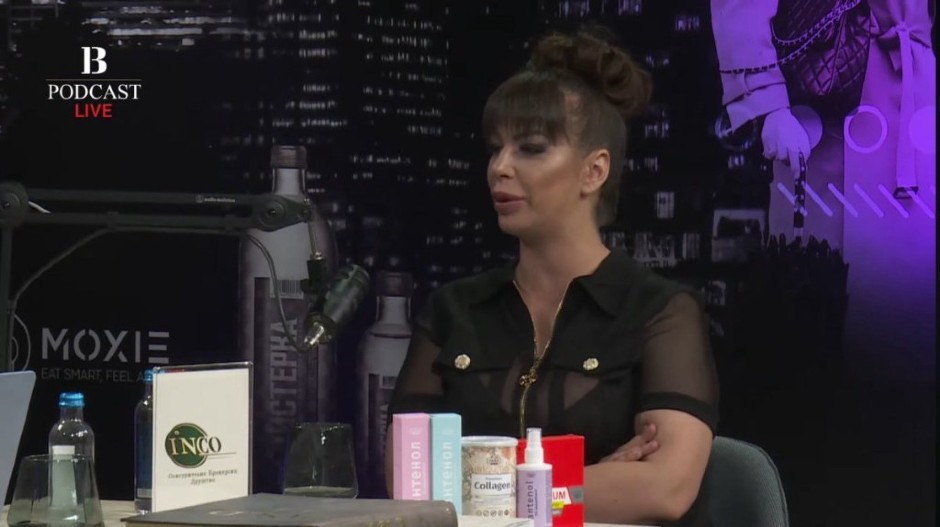 "JURILA ME JE BAKA DARKA LAZIĆA!" Miljana Kulić otkrila detalje o odnosu sa pevačem, malo ko je znao