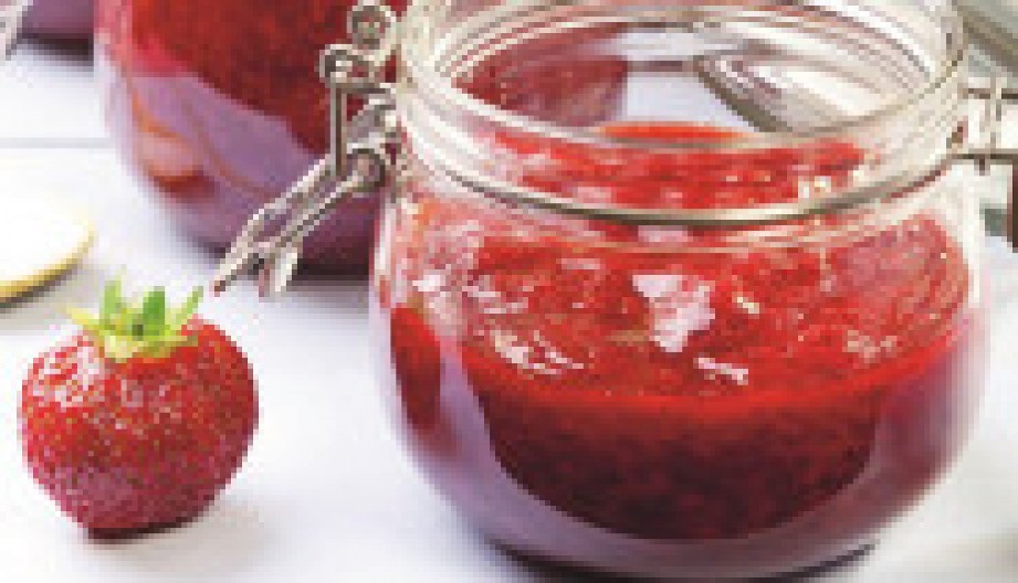 DOMAĆE SLATKO OD JAGODA Super ide uz palačinke i krofne, po receptu iz starog rokovnika