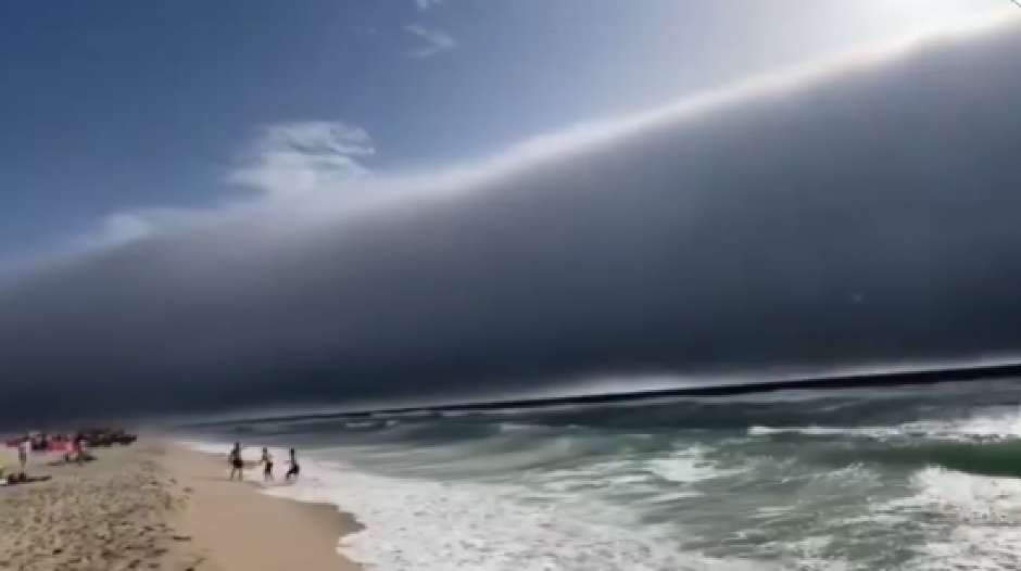 LJUDI PREPLAŠENI, ŠTA JE OVO NA NEBU? Dok se Evropa prži, evo šta je zabeleženo u Portugalu (VIDEO)