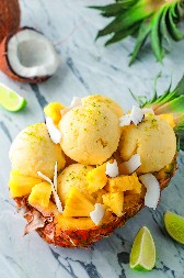 SLADOLED OD KOKOSA Savršena letnja poslastica i sladi i hladi, a treba vam samo 3 sastojka