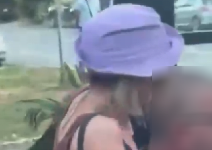 U KIKINDI PROMOVIŠE BLOKADERSKO UNIŠTAVANJE SRBIJE Razvaljena je od alkohola! (VIDEO)