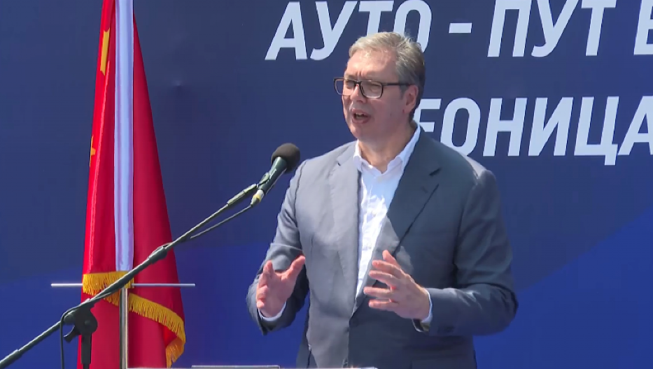 VIDIM BES KOJI KULJA I KIPTI U SRBIJI PROTIV BLOKADERA Vučić pozvao na mir: Uzdržite se, molim vas kao boga, imamo policiju i državu, zavešće država red!